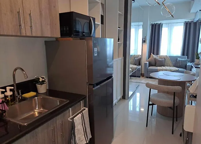 Apartment Homey Roxas Blvd Pool Parking Wifi Manila