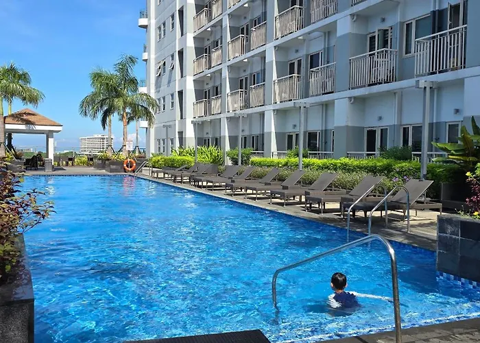Homey Roxas Blvd Pool Parking Wifi Manila