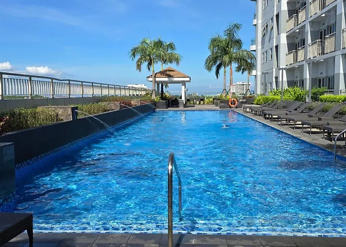Apartment Homey Roxas Blvd Pool Parking Wifi